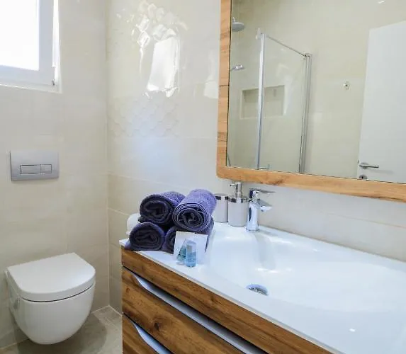 Grey&yellow Apartmán