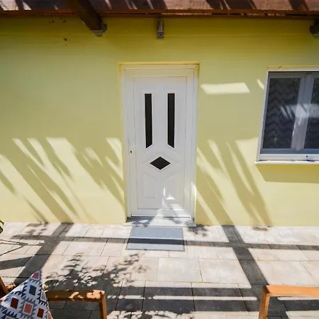 Appartement Grey&yellow *